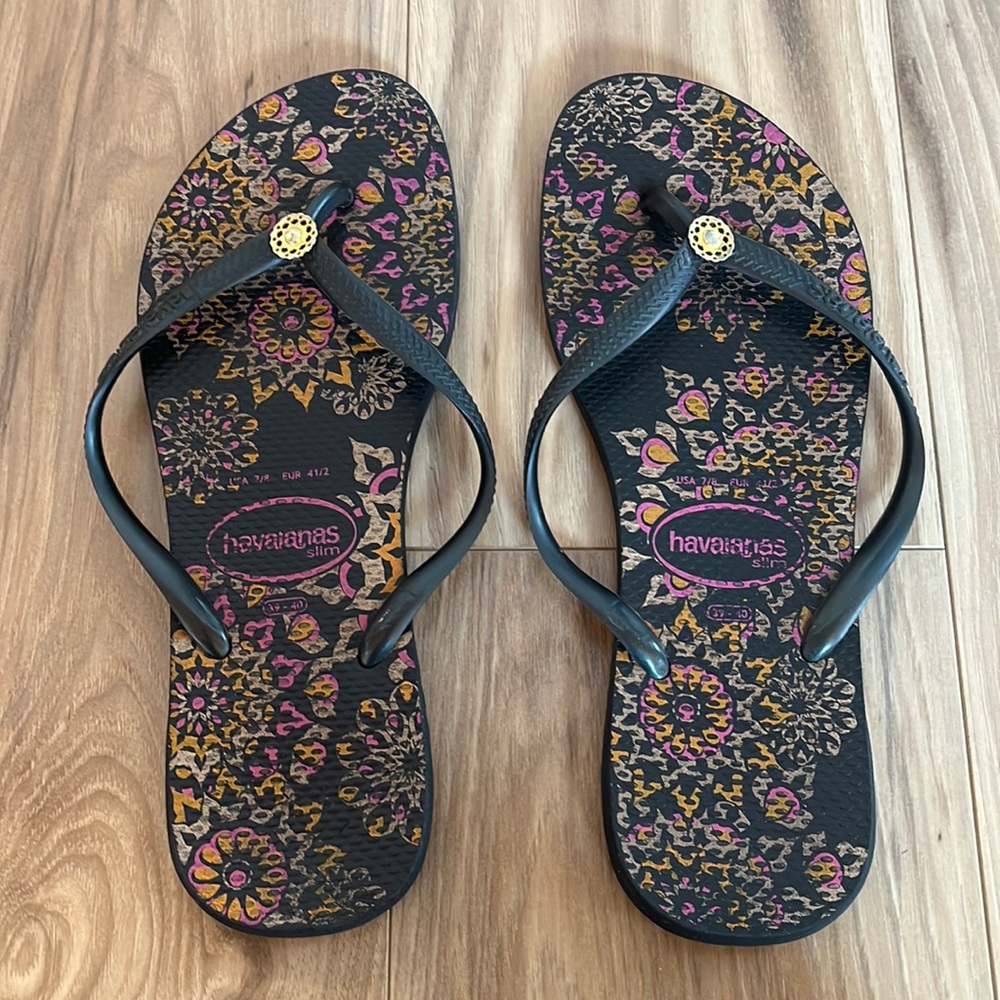 Havaianas Women’s Slim Floral Flip Flop